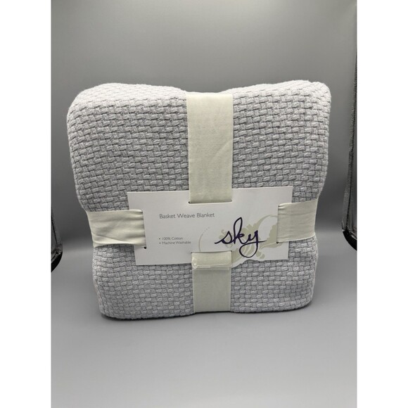 Sky  Sky Basket Weave Blanket Full/Queen 90inx90in NEW Light Grey